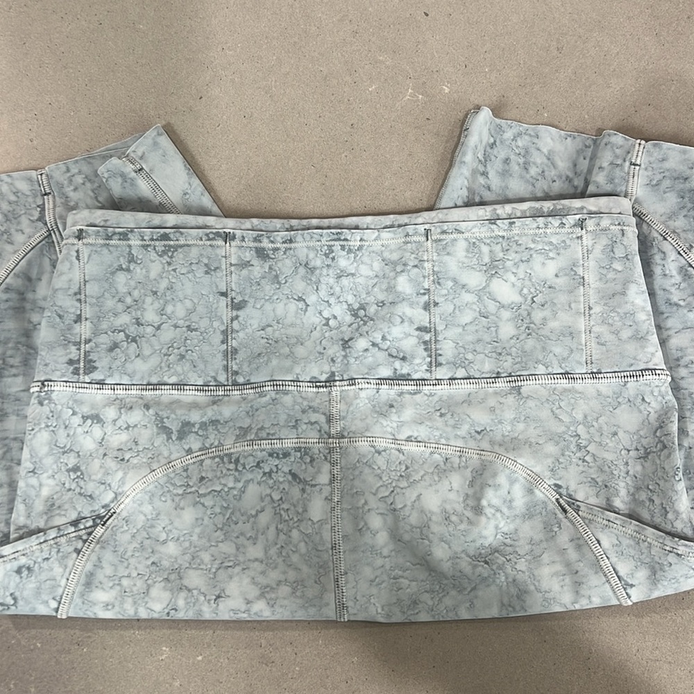 Lululemon Shorts - Picture 6 of 9